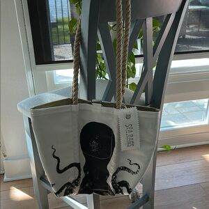 Sea Bags Maine White and Black HandBag with Rope Handles